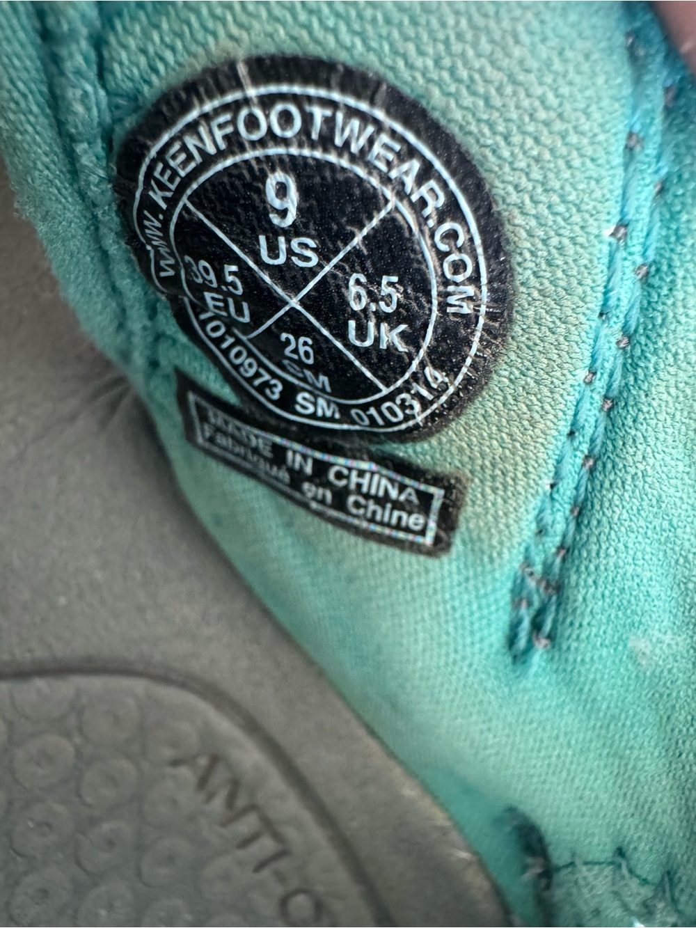 KEEN Whisper Waterproof Hiking Sandals Gray Teal Blue Size 9 - Picture 2 of 11